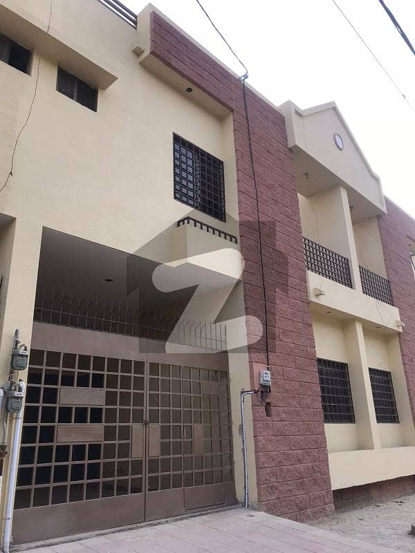 سکیم 33 - سیکٹر 15-A سکیم 33 کراچی میں 6 کمروں کا 5 مرلہ مکان 1.55 کروڑ میں برائے فروخت۔