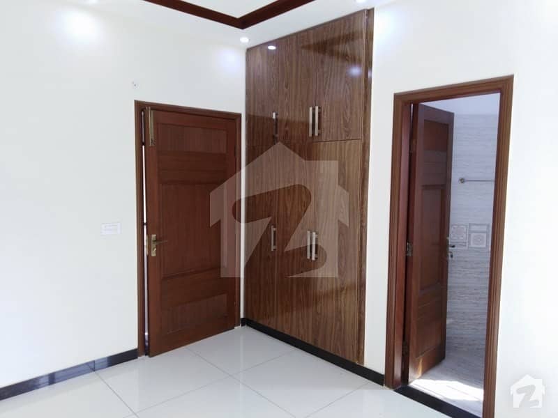 10 Marla Upper Portion In Bahria Orchard For Rent