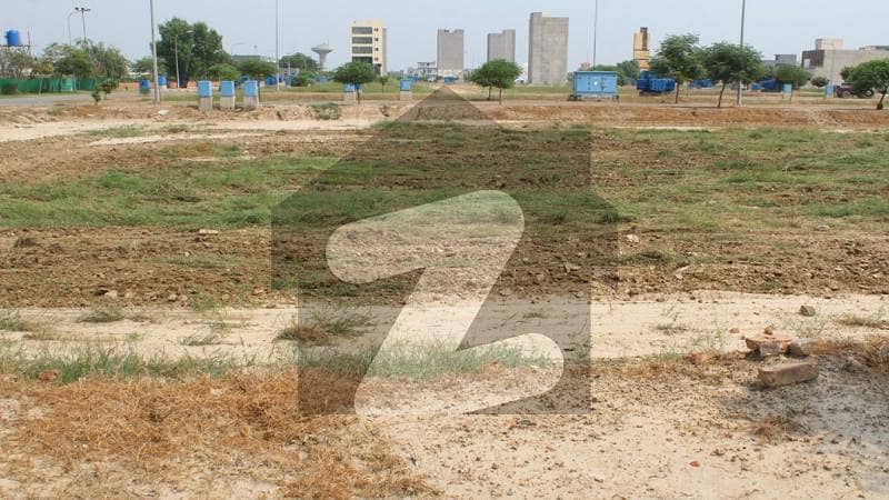 Phase 6 Kanal Plot at 80f road Near Park Block C just Rs. 40000000