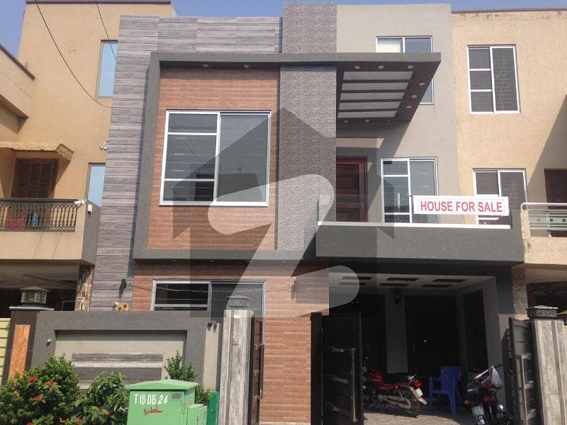 5 Marla Lavish House For Sale In CC Block Bahria town Lahore