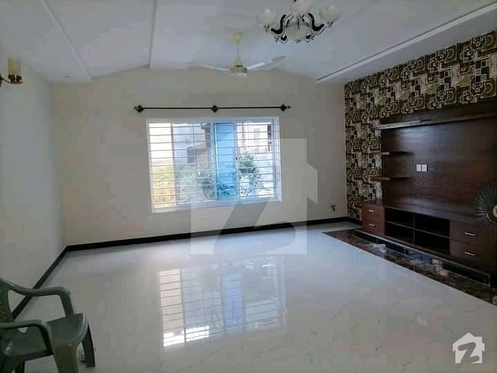 CBR Town Upper Portion Sized 12 Marla For Rent