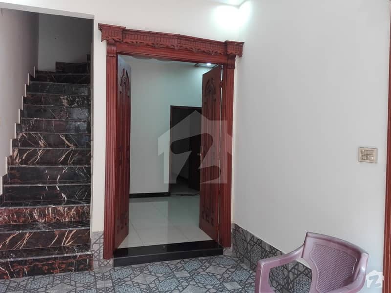 علامہ اقبال ٹاؤن لاہور میں 4 کمروں کا 5 مرلہ مکان 1.97 کروڑ میں برائے فروخت۔