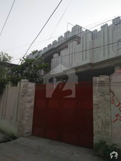 عشرت سنیما روڈ پشاور میں 6 کمروں کا 14 مرلہ مکان 5 کروڑ میں برائے فروخت۔
