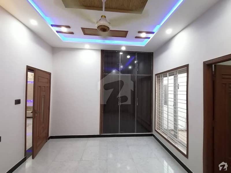 Get This Prominently Located House For Great Price In Gujranwala
