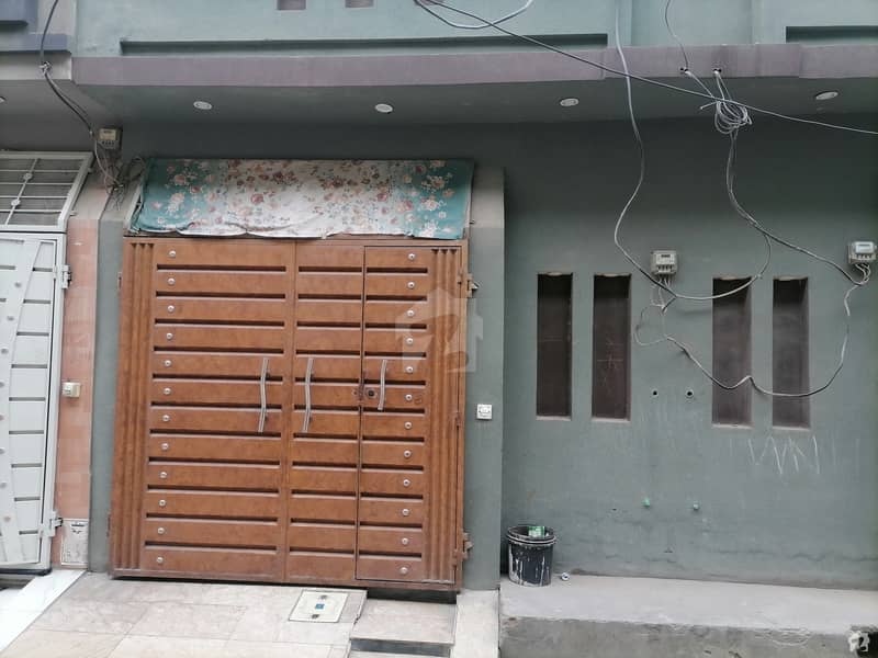 لالہ زار گارڈن لاہور میں 3 کمروں کا 2 مرلہ مکان 40 لاکھ میں برائے فروخت۔