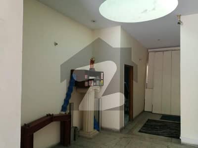 1 Kanal Upper Portion Available For Rent In Garden Town Lahore - Can Be Used As Commercial Space