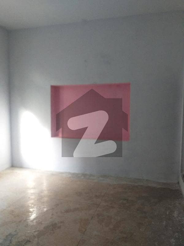 Old  Portion For Rent 20 Thousand 3 Bed Attach Washroom Separate For Bachelor