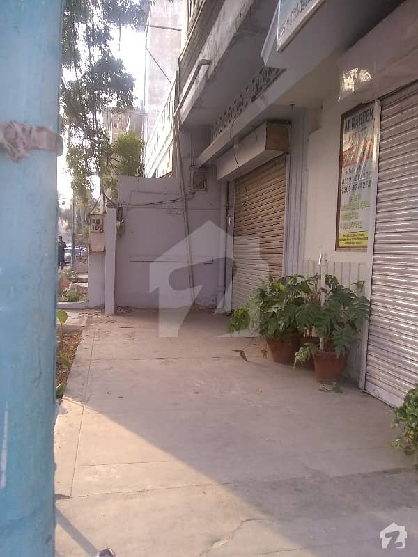 Shop In Gulshan-E-Iqbal - Block 6 For Rent