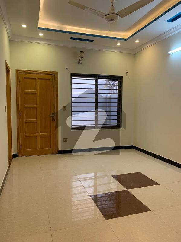Owner Built 30 X 60 House For Sale In G-13 Islamabad