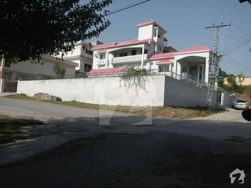 Get This Amazing 9000 Square Feet House Available In G-6/4