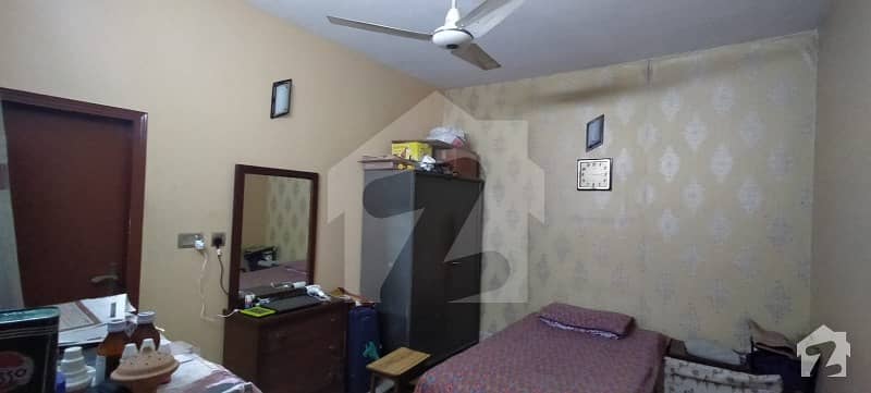 گلشنِ اقبال ٹاؤن کراچی میں 7 کمروں کا 10 مرلہ مکان 4.3 کروڑ میں برائے فروخت۔