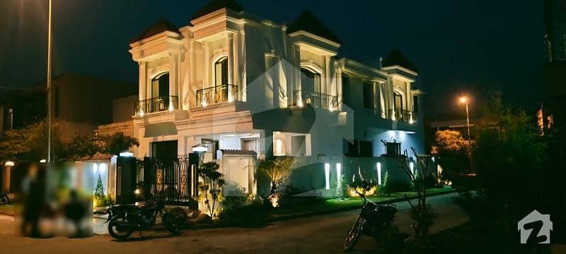 پیراگون سٹی لاہور میں 5 کمروں کا 10 مرلہ مکان 3.2 کروڑ میں برائے فروخت۔