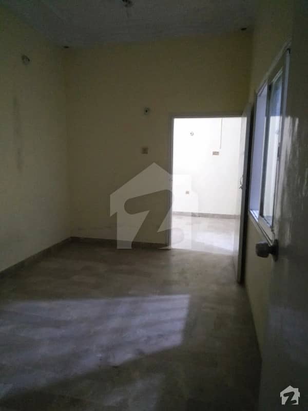 3 Bed Drawing Lounge 3 Tile Bathroom Without Owner Road Facing No Water Issue
