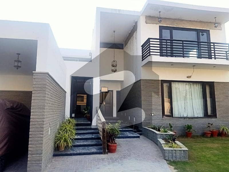 Beautiful Bungalow Like Brand New 1000 Square Yards For Sale Hr Properties