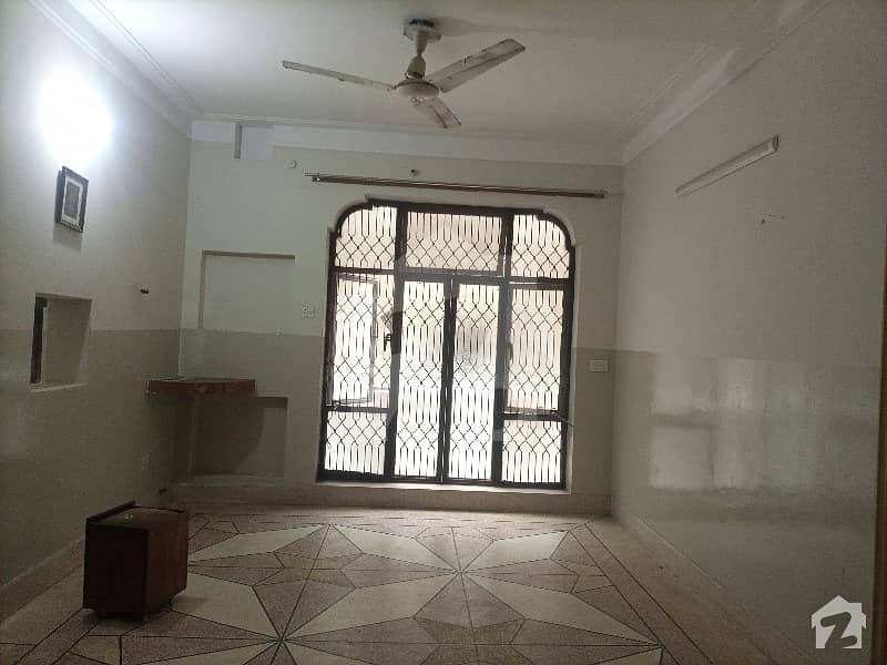 05-marla, 3-bedroom's Old House For Sale In New Officer's Colony Lahore Saddar Cantt.
