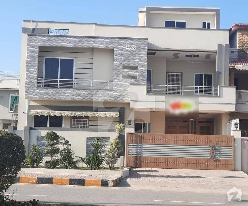 ایم پی سی ایچ ایس ایف ۔ 17 اسلام آباد میں 6 کمروں کا 14 مرلہ مکان 3.25 کروڑ میں برائے فروخت۔