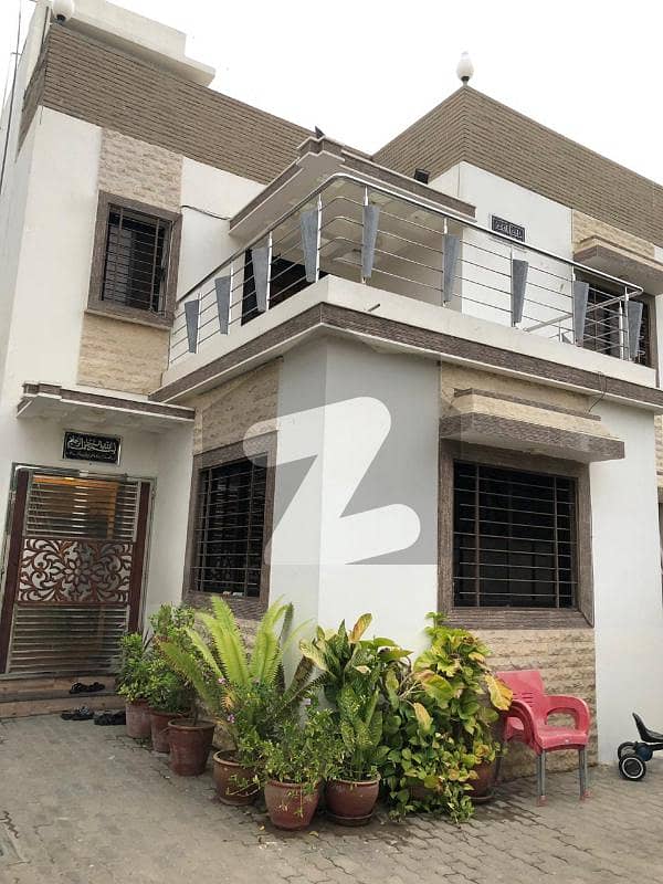 پی ای سی ایچ ایس جمشید ٹاؤن کراچی میں 6 کمروں کا 12 مرلہ مکان 2.2 لاکھ میں کرایہ پر دستیاب ہے۔