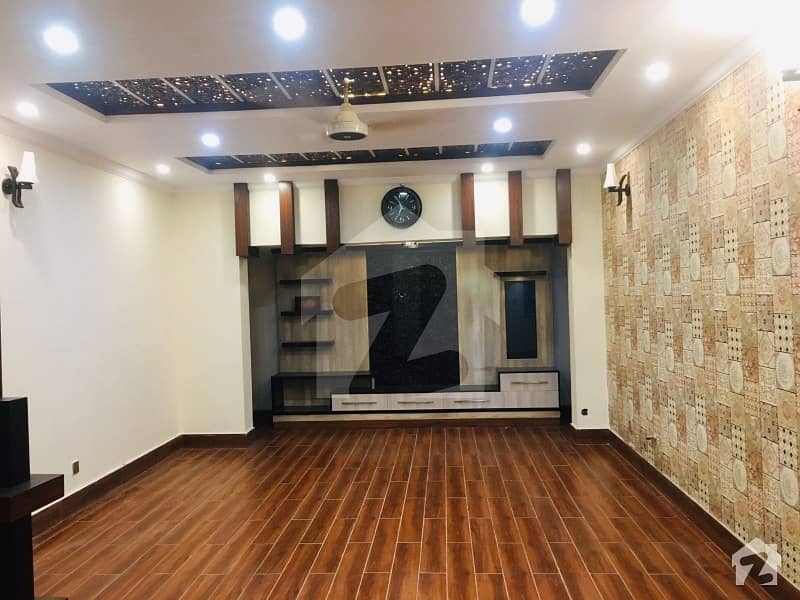 G-10 House For Sale Sized 3996 Square Feet