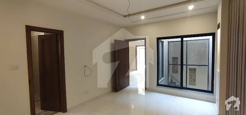 ایڈن ویلی فیصل آباد میں 3 کمروں کا 5 مرلہ مکان 1.6 کروڑ میں برائے فروخت۔