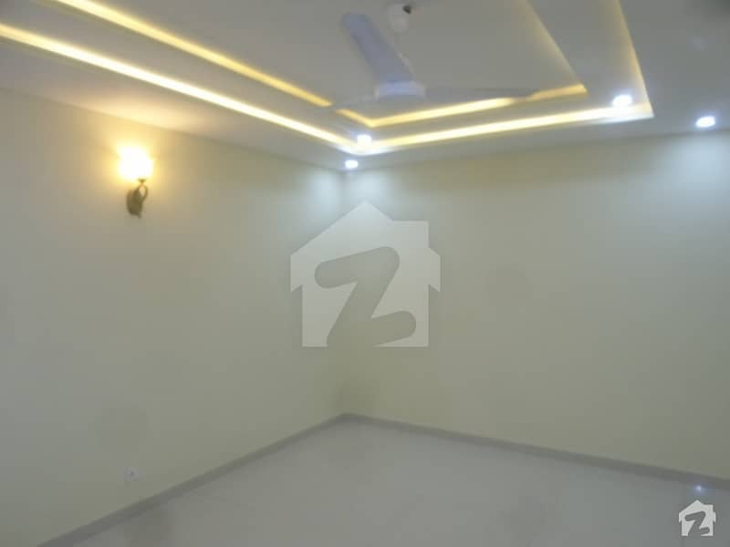 Idyllic Flat Available In Gulberg Greens - Gulberg For Rent