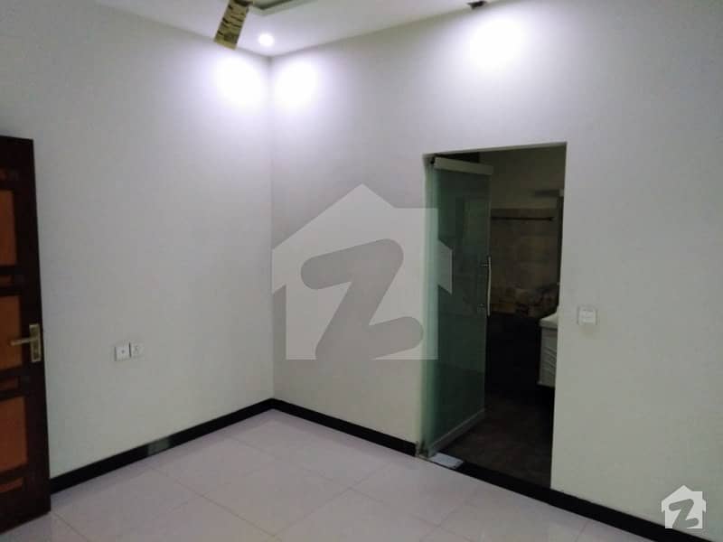 Ideally Located House Available In Raiwind Road With Irresistible Features