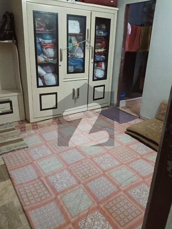 ناظم آباد 3 - بلاک ایف ناظم آباد 3 ناظم آباد کراچی میں 2 کمروں کا 4 مرلہ زیریں پورشن 42 لاکھ میں برائے فروخت۔