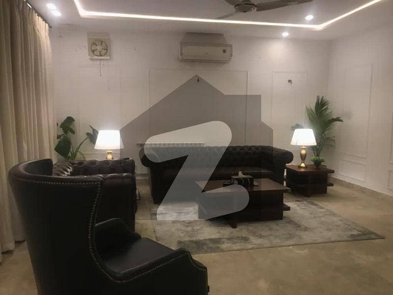 ایف ۔ 10 اسلام آباد میں 5 کمروں کا 1 کنال مکان 12.5 کروڑ میں برائے فروخت۔