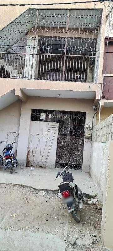 Upper Portion Of 1080 Square Feet Is Available For Rent In Azizabad, Karachi