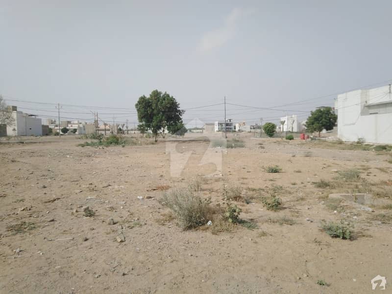 Looking For A Commercial Plot In Gulshan-E-Maymar - Sector Z