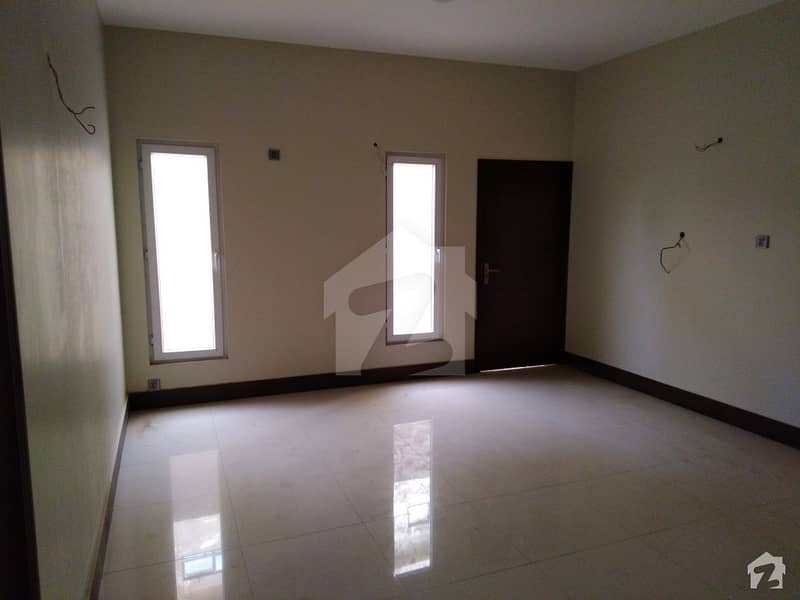 Family-friendly 1600 Square Feet Flat Available In Sharfabad