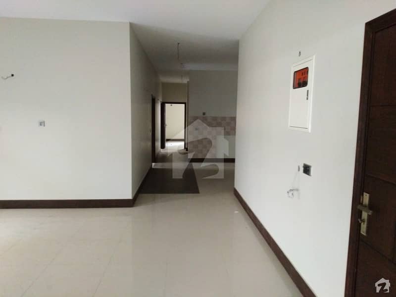 Get An Attractive Flat In Shaheed Millat Road Under Rs. 120,000