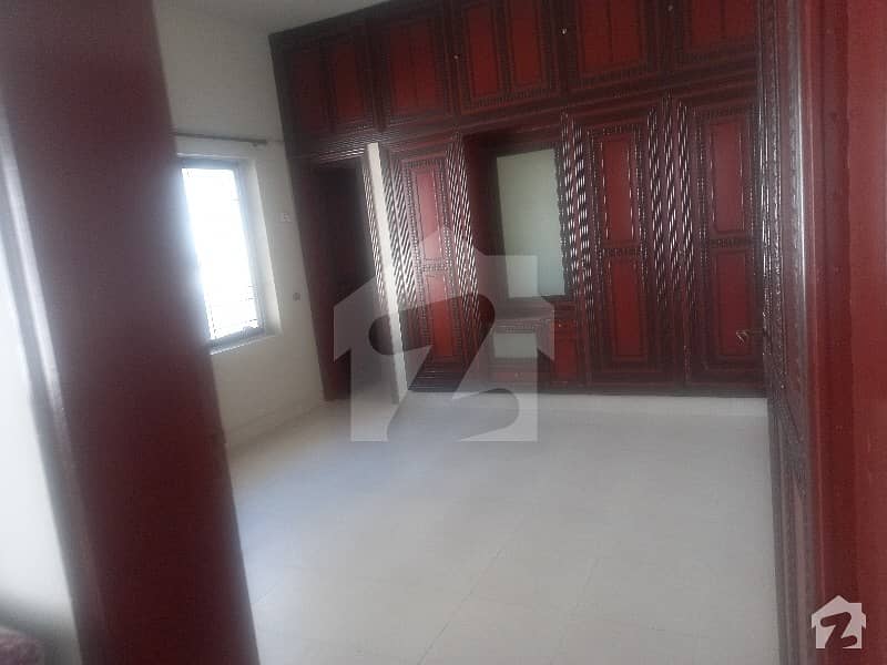 Spacious Upper Portion Is Available For Rent In Ideal Location Of F-10/1