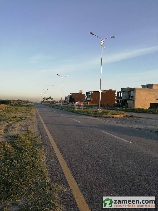 Commercial Plot Available At Main Location In Faisal Town