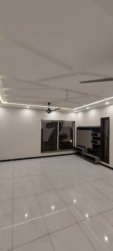 1 Kanal Brand New Home For Rent