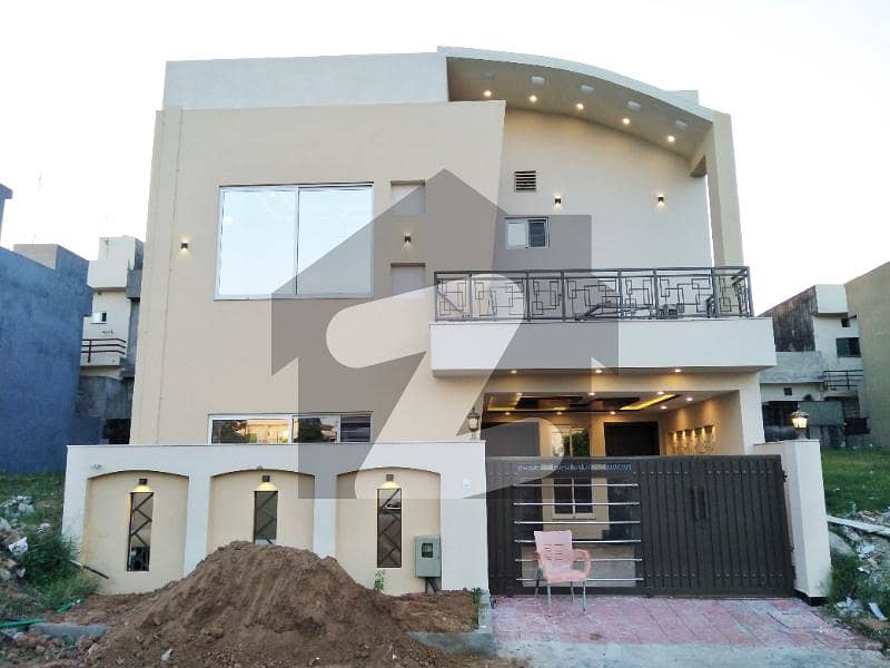 Brand New 7 Marla Owner Built House is For Sale.