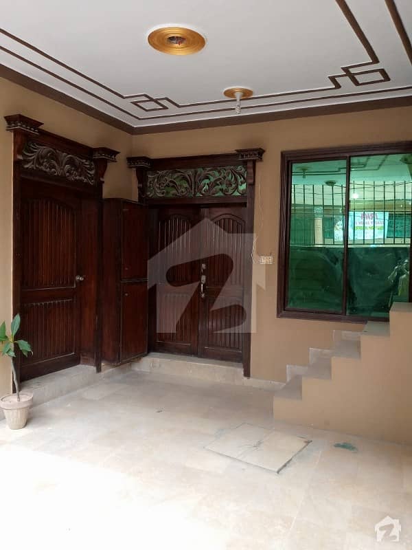 اسلام آباد ایکسپریس وے اسلام آباد میں 7 کمروں کا 5 مرلہ مکان 1.15 کروڑ میں برائے فروخت۔