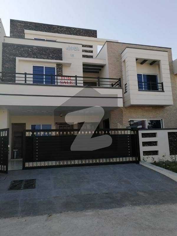 14 Marla Brand New House For Sale