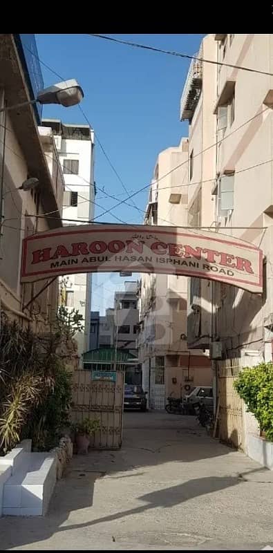 A Flat Of 1200 Square Feet In Abul Hassan Isphani Road on 4th floor