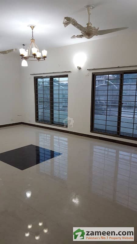 10 Marla Luxury Apartment For Sale 7th Floor