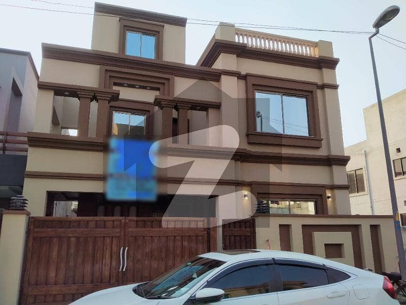 8 Marla VIP Brand New House For Sale
