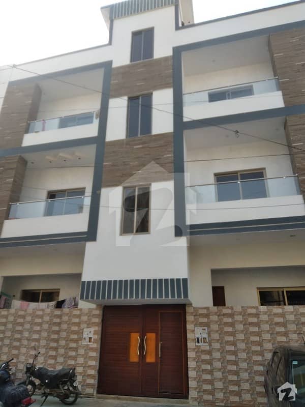پی ای سی ایچ ایس بلاک 2 پی ای سی ایچ ایس جمشید ٹاؤن کراچی میں 2 کمروں کا 4 مرلہ فلیٹ 1.1 کروڑ میں برائے فروخت۔