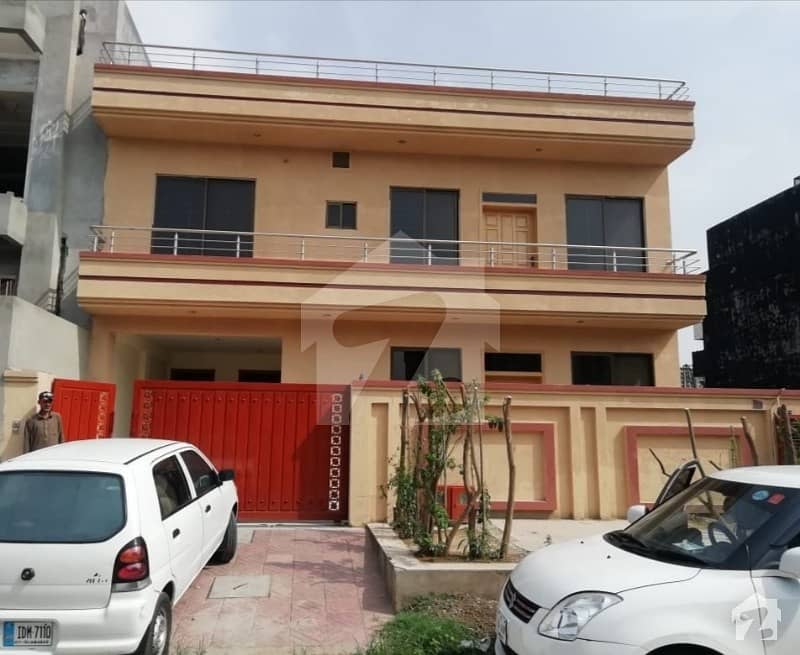 2250 Square Feet House Is Available For Sale In G-13