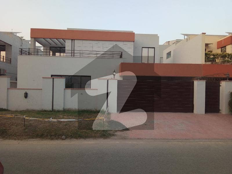1 Kanal Beautiful 4 Bedded Double Storied Original Unused House For Sale