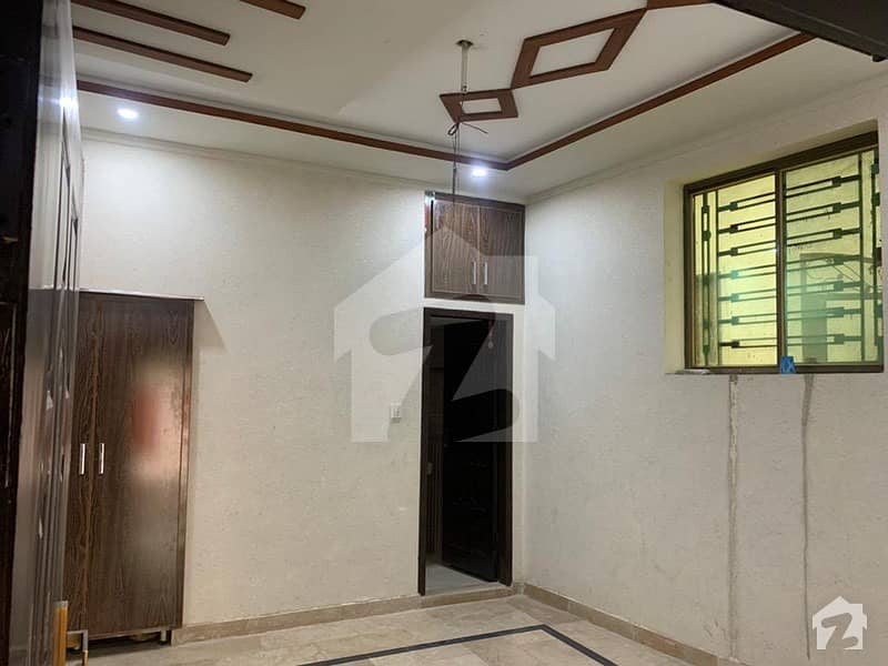 چکراروڈ راولپنڈی میں 2 کمروں کا 5 مرلہ مکان 58 لاکھ میں برائے فروخت۔