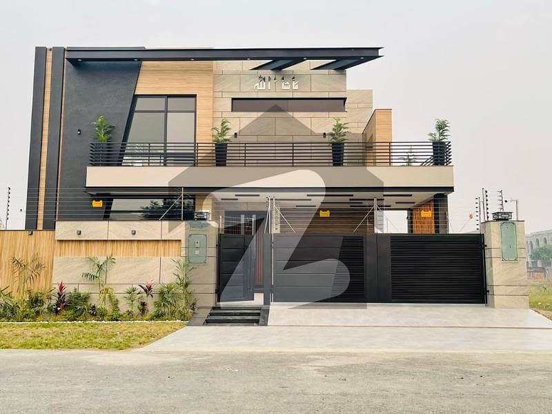 21 Marla Modern Bungalow For Sale At Prime Location Near Big Park Mosque