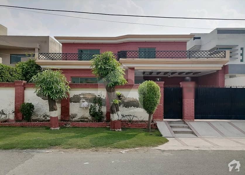 Property In Wapda Town Lahore Is Available Under Rs 40,000,000