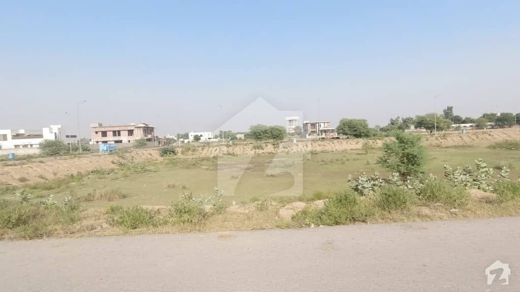 DHA Phase 5 Block M 4 Marla Possession Plot For Sale In Very Resionable Price Facing Big Parking