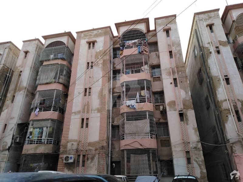 3 Bed D D With Roof Flat In Sana Avenue Block 12 Gulistain- E- Jauhar For Sale