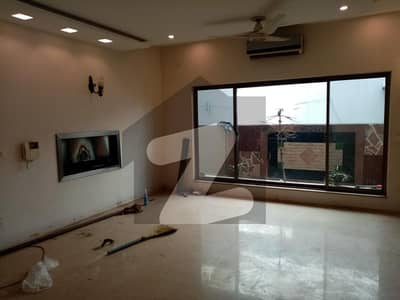 Near Wateen Chowk Kanal Stylish Royal Living Place Reasonable Rent Near Wateen Chowk Kanal Stylish Royal Living Place Reasonable Rent