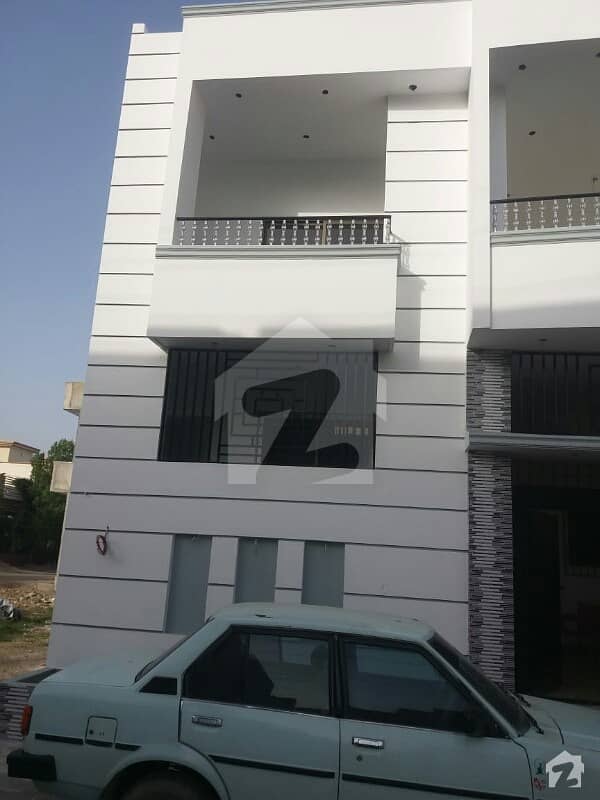 گلشنِ معمار گداپ ٹاؤن کراچی میں 6 کمروں کا 10 مرلہ مکان 2.8 کروڑ میں برائے فروخت۔